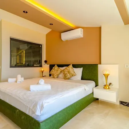 Seafront 8070 Villa