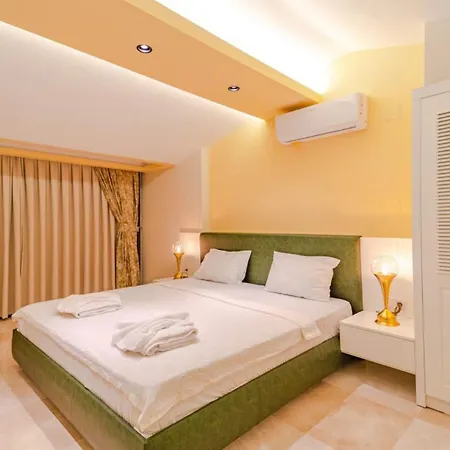 Seafront 8070 Villa